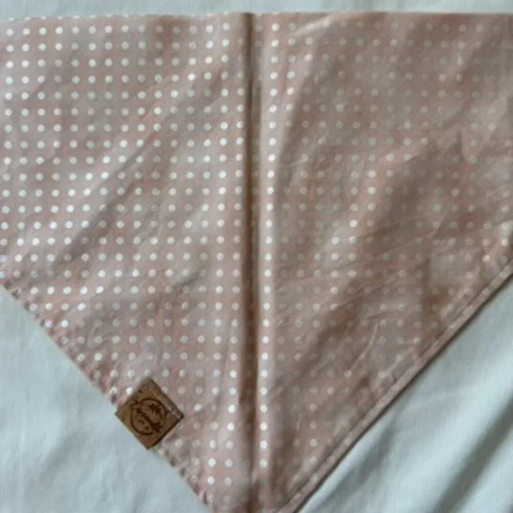 NWT, Canoodle Polka Dot Pattern Dog Bandana, White and Pink, Size L